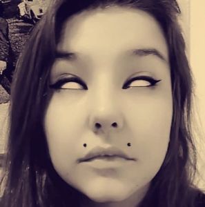 Meet your Posher, Briana